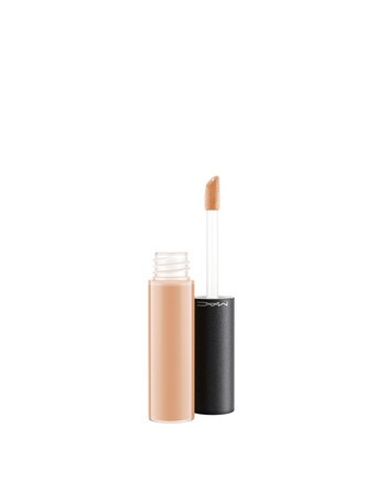 MAC Select Moisture Cover product photo