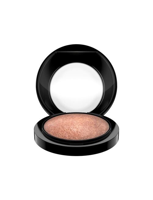 MAC Mineralize Skinfinish product photo View 02 L