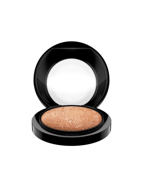 MAC Mineralize Skinfinish product photo View 02 L