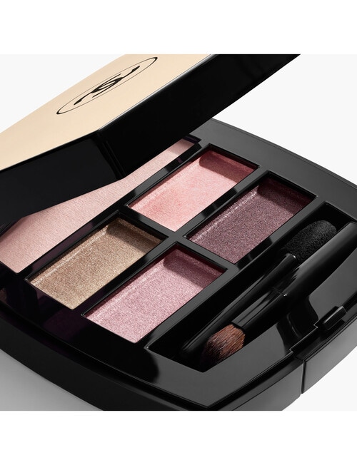 CHANEL LES BEIGES EYESHADOW PALETTE Healthy Glow Natural Eyeshadow Palette product photo View 02 L