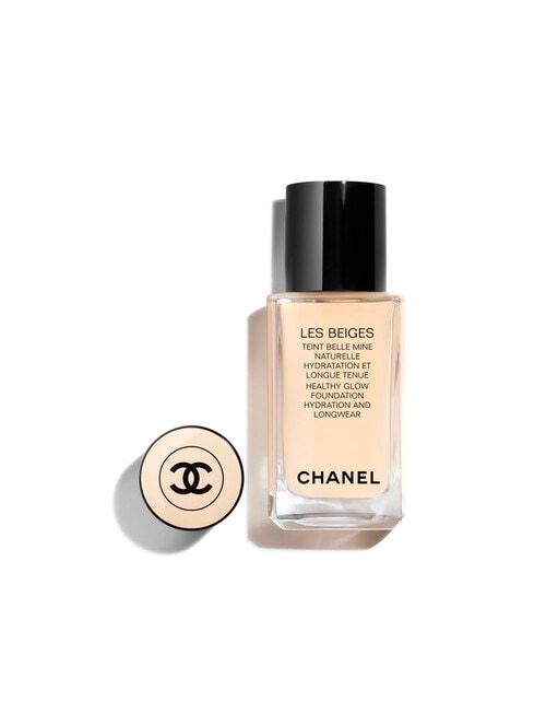 CHANEL LES BEIGES FOUNDATION Healthy Glow Foundation Hydration and Longwear product photo View 02 L