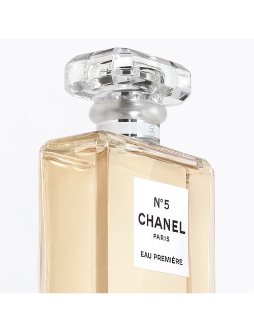 CHANEL N&deg;5 Eau Premi&egrave;re Spray product photo View 02 L