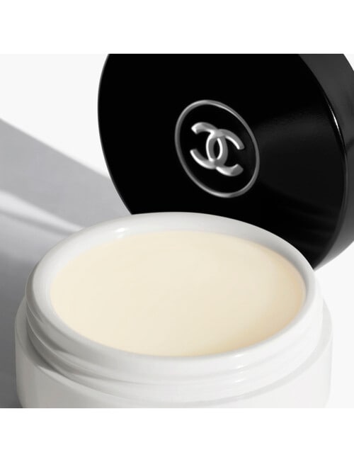 CHANEL HYDRA BEAUTY NUTRITION Nourishing Lip Care 10g product photo View 02 L