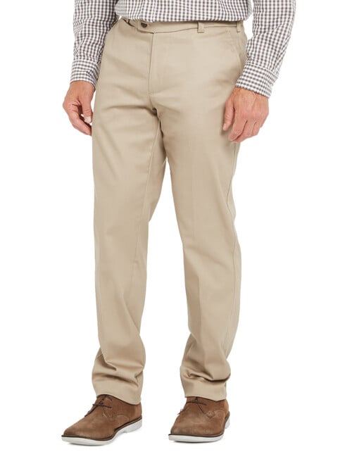 Savane Freedom Flat-Front Pant product photo