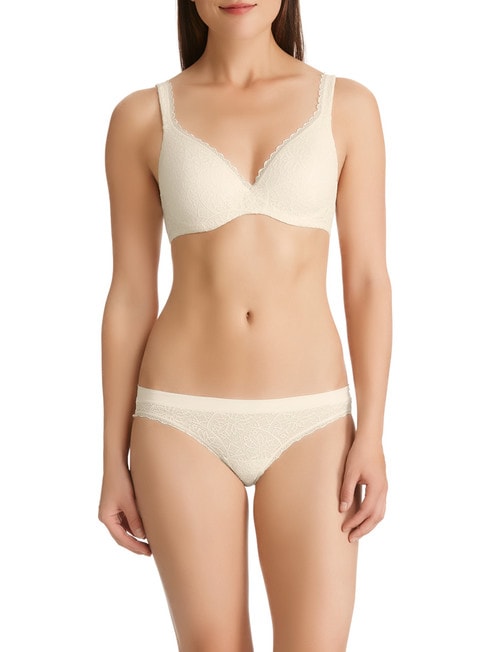 Berlei Barely There Lace T-Shirt Bra, Ivory, B-DD product photo View 03 L