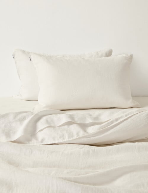 Domani Toscana Standard Pillowcase Pair, White product photo