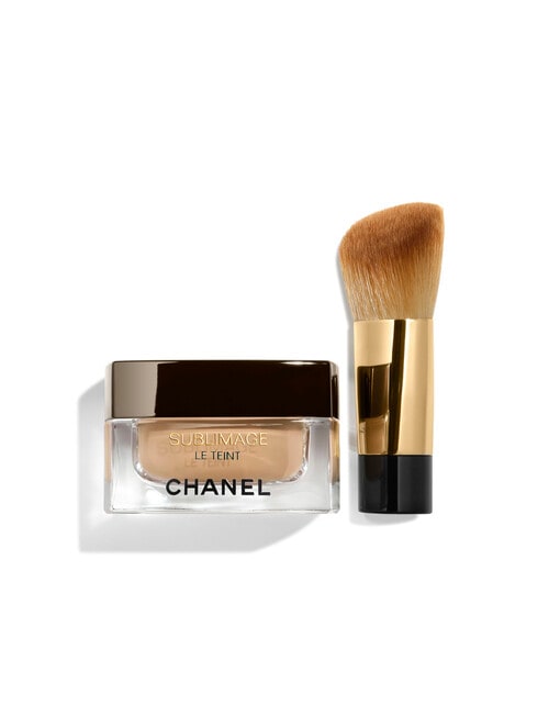 CHANEL SUBLIMAGE LE TEINT ULTIMATE RADIANCE-GENERATING CREAM FOUNDATION product photo View 02 L
