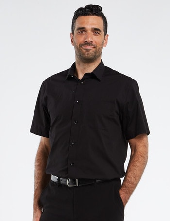 Chisel Essential Short-Sleeve Shirt, Black product photo