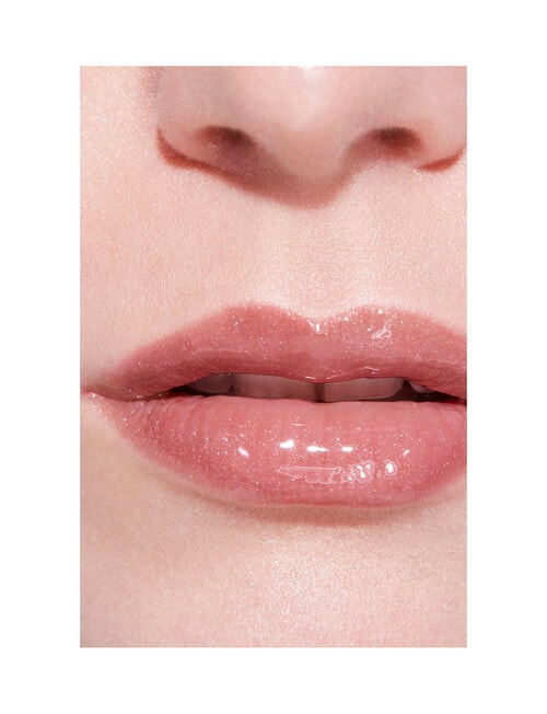 CHANEL ROUGE COCO GLOSS Moisturising Glossimer product photo View 05 L