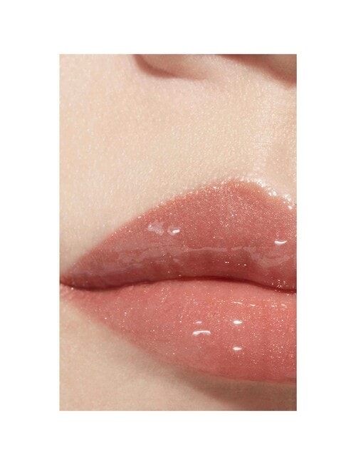 CHANEL ROUGE COCO GLOSS Moisturising Glossimer product photo View 06 L