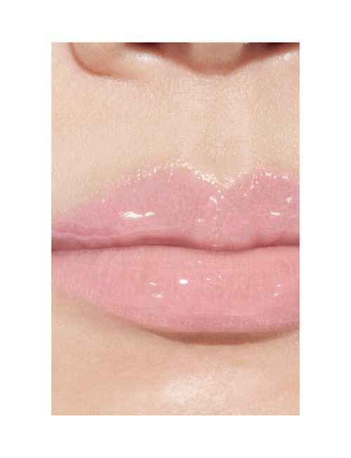 CHANEL ROUGE COCO GLOSS Moisturising Glossimer product photo View 06 L