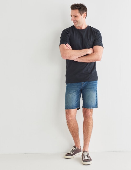 Chisel Ultimate Crew Tee, Black product photo View 03 L