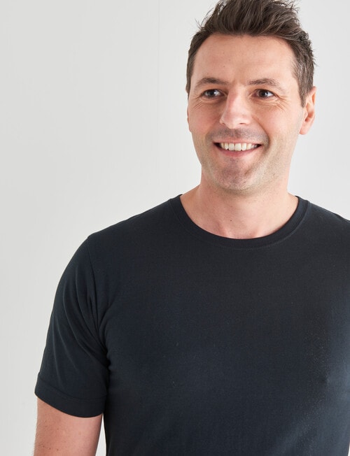 Chisel Ultimate Crew Tee, Black product photo View 04 L