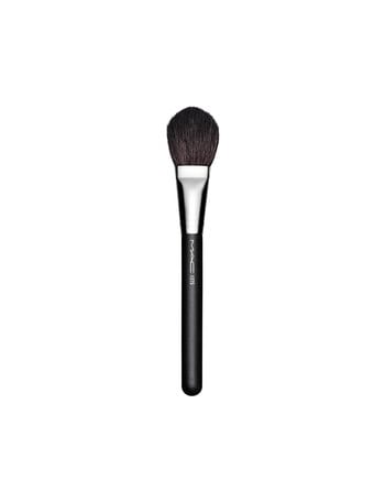MAC 127S Split Fibre Face Brush product photo