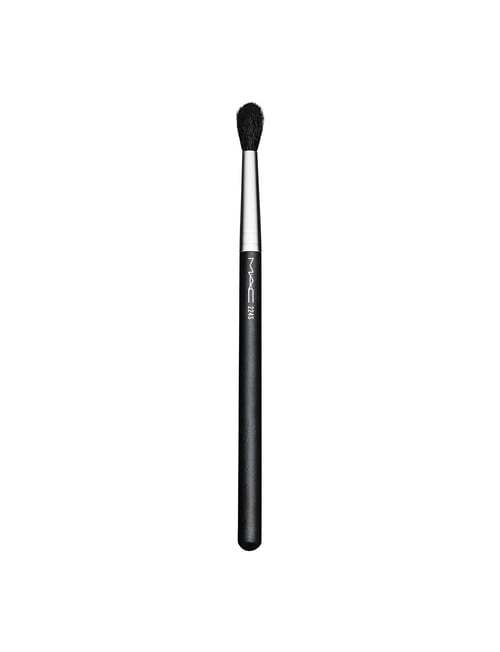 MAC 224S Tapered Blending Brush product photo