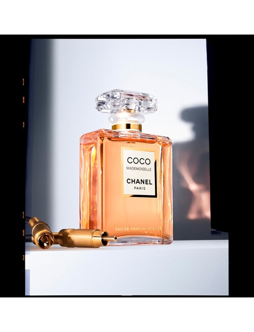 CHANEL COCO MADEMOISELLE Eau de Parfum Intense Spray product photo View 04 L