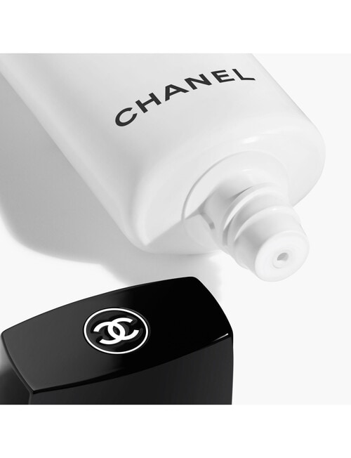 CHANEL HYDRA BEAUTY MASQUE DE NUIT AU CAMÉLIA Hydrating Oxygenating Overnight Mask 100ml product photo View 02 L