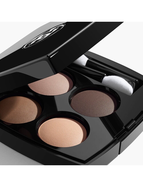 CHANEL LES 4 OMBRES Multi-Effect Quadra Eyeshadow product photo View 02 L