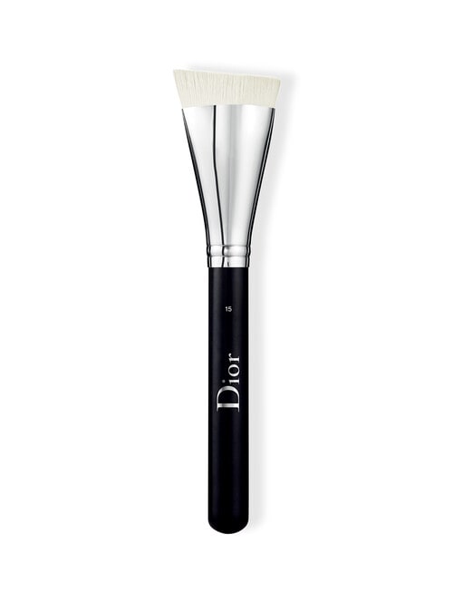 Dior Backstage Contouring Brush product photo