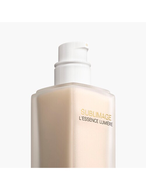 CHANEL SUBLIMAGE L'ESSENCE LUMIÈRE Ultimate Serum: Brightens And