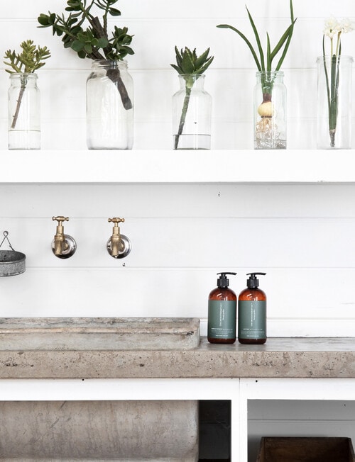 The Aromatherapy Co. Therapy Garden Hand & Body Lotion, Wild Mint/Lime product photo View 03 L