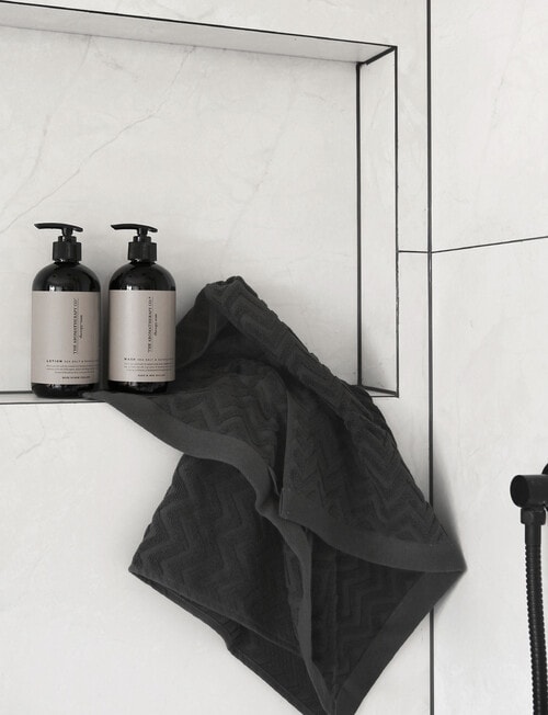 The Aromatherapy Co. Therapy Hand & Body Wash, Sea Salt & Sandalwood product photo View 03 L