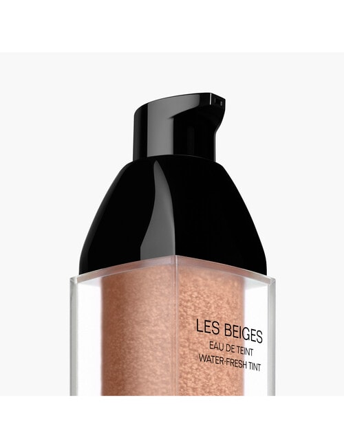 CHANEL LES BEIGES WATER-FRESH TINT Water-Fresh Tint With Micro-Droplet Pigments. Bare Skin Effect. Natural and Luminous Healthy Glow product photo View 02 L