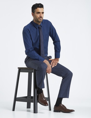 Van Heusen Long-Sleeve Poplin Shirt, Classic Fit, Navy product photo