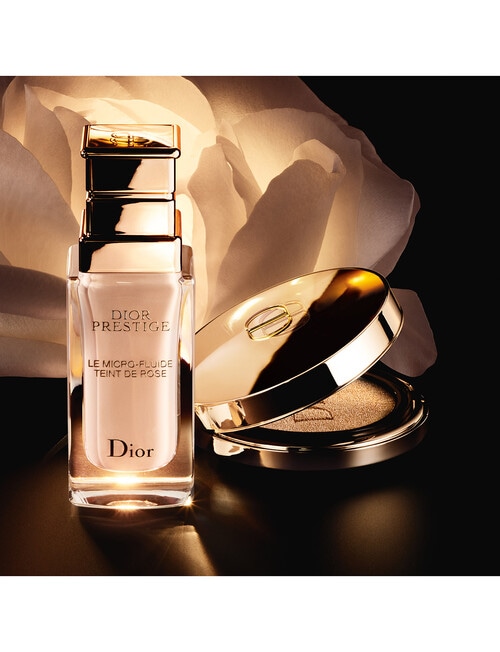 Dior Prestige Foundation product photo View 06 L