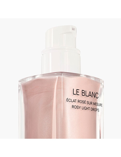 CHANEL LE BLANC ROSY LIGHT DROPS Sheer Highlighting Fluid. Custom-Made Radiance. Rosy Glow Finish product photo View 02 L