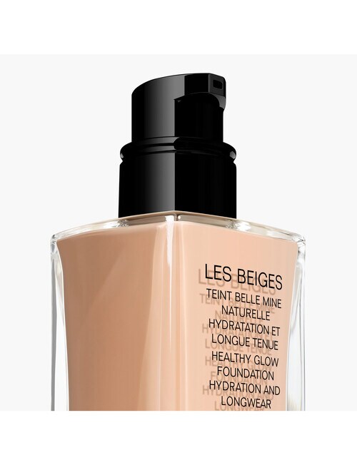 CHANEL LES BEIGES FOUNDATION Healthy Glow Foundation Hydration and Longwear product photo View 02 L