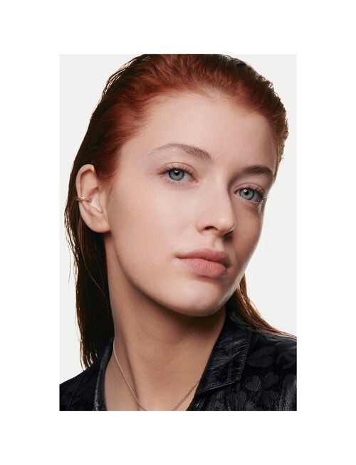 CHANEL LES BEIGES FOUNDATION Healthy Glow Foundation Hydration and Longwear product photo View 04 L