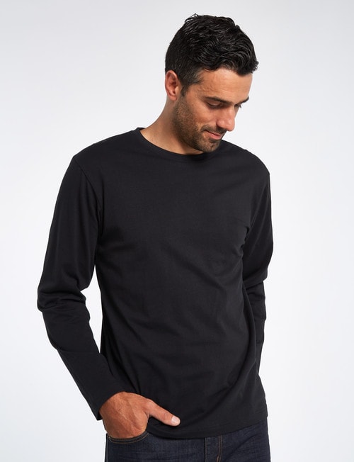 Chisel Long-Sleeve Crew-Neck Tee, Black product photo