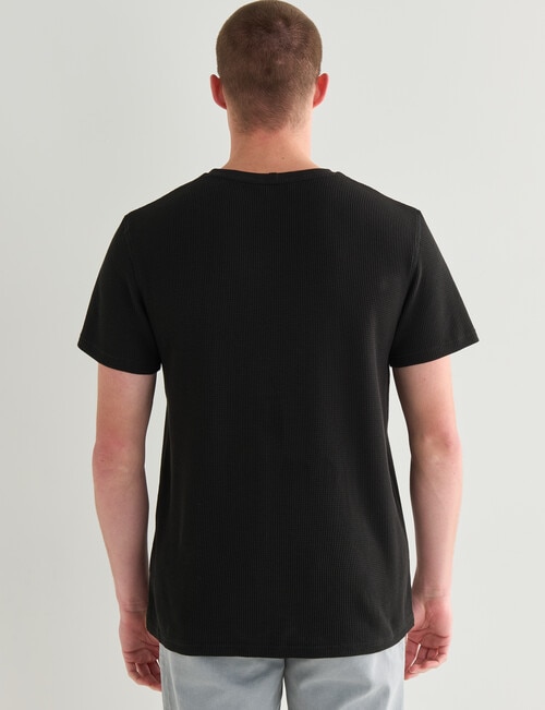 Tarnish Waffle Tee, Black product photo View 02 L