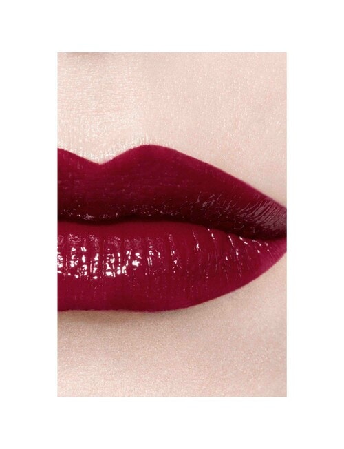 CHANEL ROUGE COCO BLOOM Hydrating and Plumping Lipstick. Intense, Long-Lasting Colour and Shine product photo View 05 L