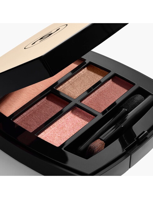CHANEL LES BEIGES EYESHADOW PALETTE Healthy Glow Natural Eyeshadow Palette product photo View 02 L
