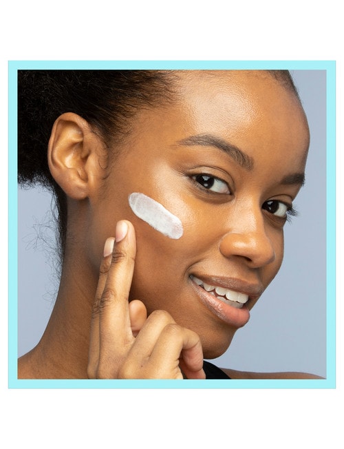 Maybelline Fit Me Matte + Poreless Primer SPF20 product photo View 04 L