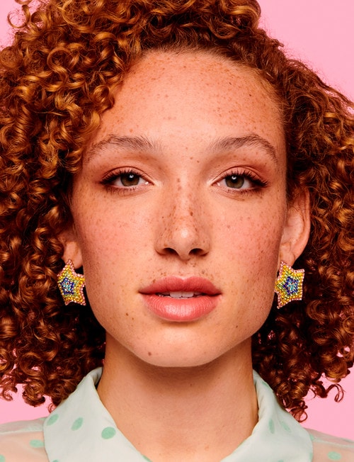 benefit POWmade Brow Pomade product photo View 06 L