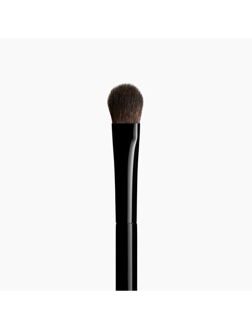 CHANEL Flat Eyeshadow Brush 202 product photo View 02 L
