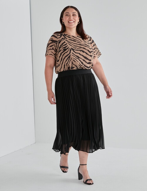 Studio Curve Pleated Midi Skirt, Black product photo View 03 L