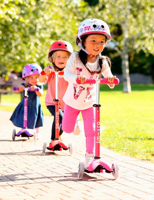 Micro Mini Deluxe Scooter, Pink product photo View 04 L