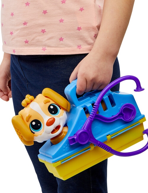 Playdoh Care 'N Carry Vet product photo View 15 L