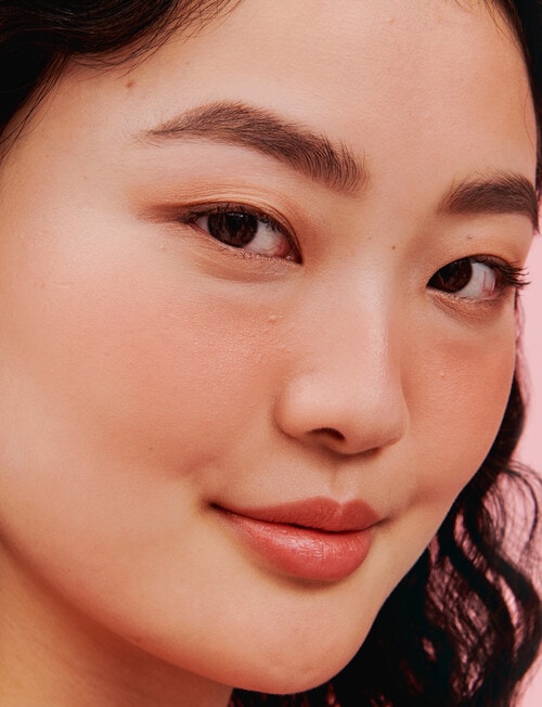 benefit Dandelion Twinkle Highlighter Mini product photo View 04 L