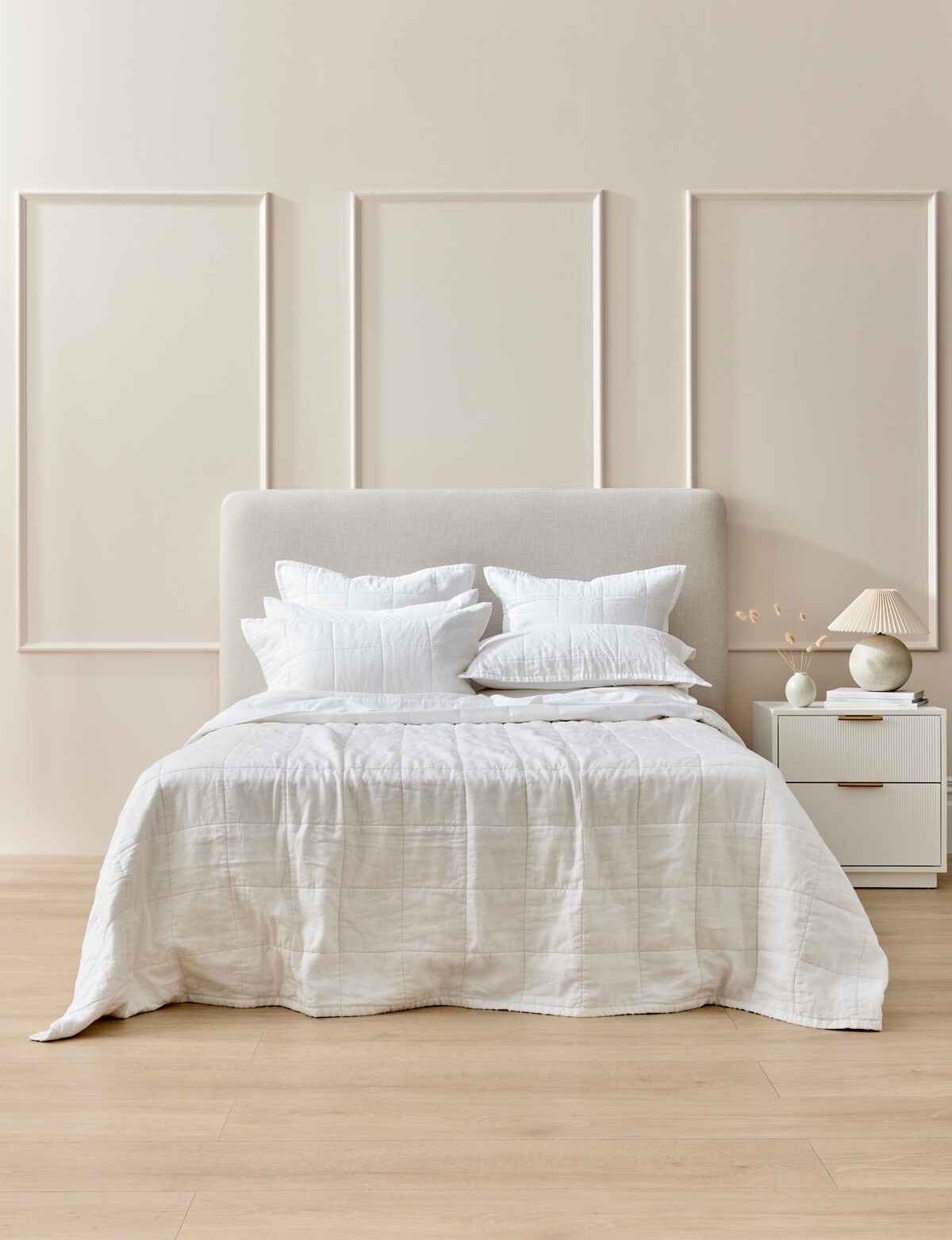 Kate Reed Perry Linen Quilt, White - Duvet Covers & Co-ordinates