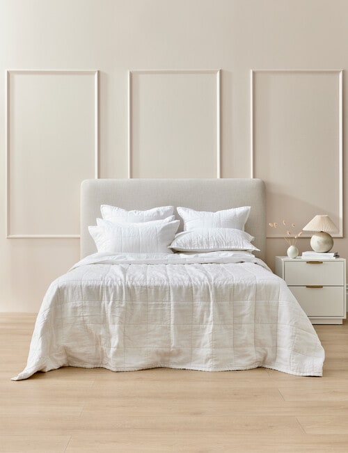 Kate Reed Perry Linen Quilt, White product photo