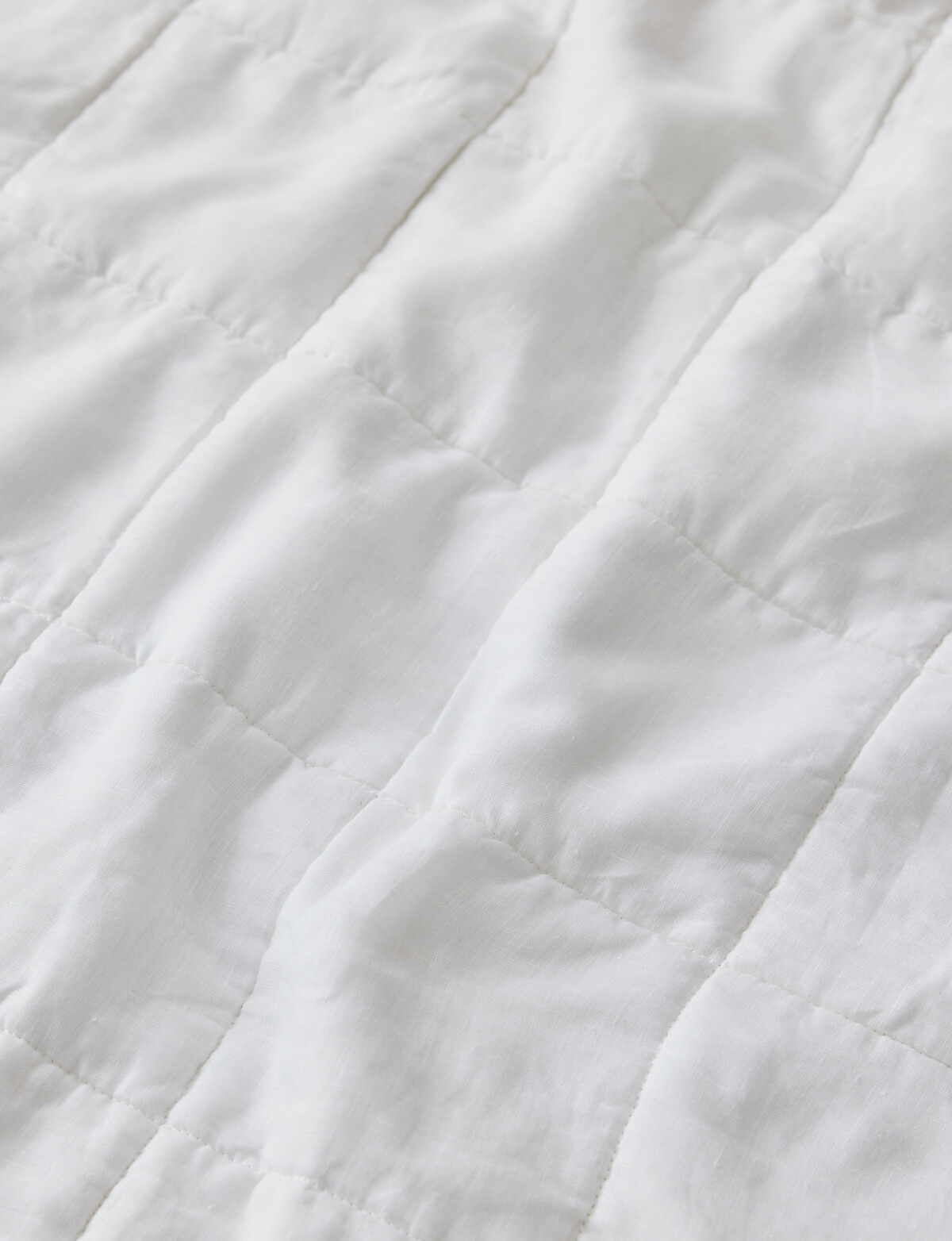 Kate Reed Perry Linen Quilt, White - Duvet Covers & Co-ordinates
