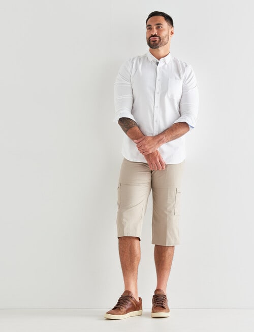 Savane Flat Front Three Quarter Pant, Fawn product photo View 03 L