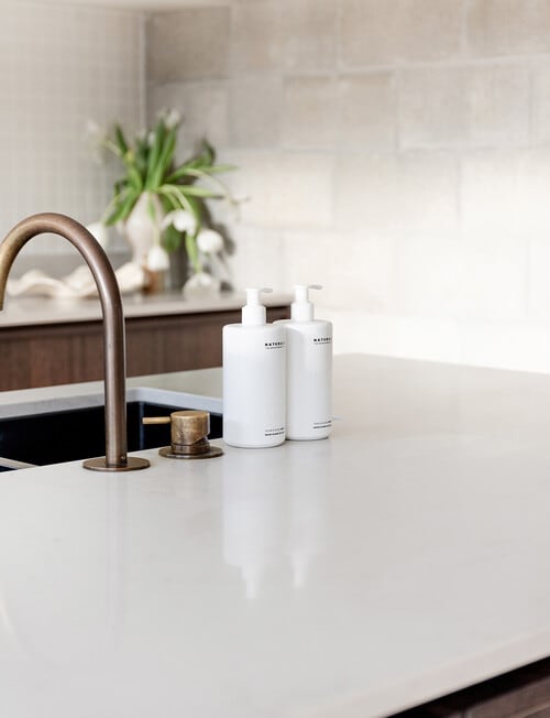 The Aromatherapy Co. Naturals Hand & Body Wash, Coconut & Passion Berry, 400ml product photo View 04 L