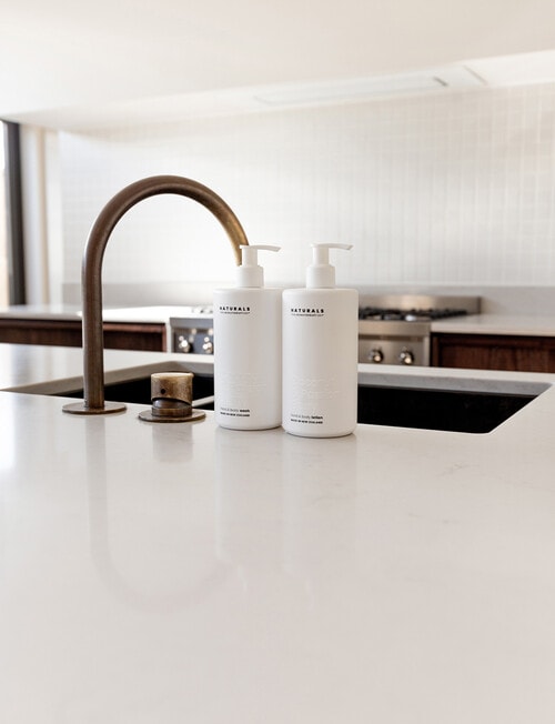 The Aromatherapy Co. Naturals Hand & Body Wash, Coconut & Passion Berry, 400ml product photo View 05 L