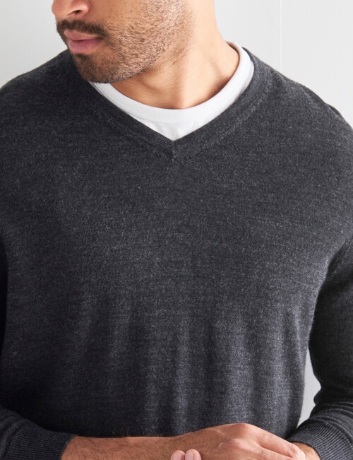 North South Merino V Neck Jumper, Charcoal product photo View 04 L